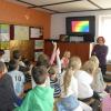 9 lutego 2012 w naszej szkole gościliśmy babcię Amelki z klasy 1, która opowiedziała dzieciom o historii strojów ludowych. Dziękujemy za wspaniałe spotkanie!